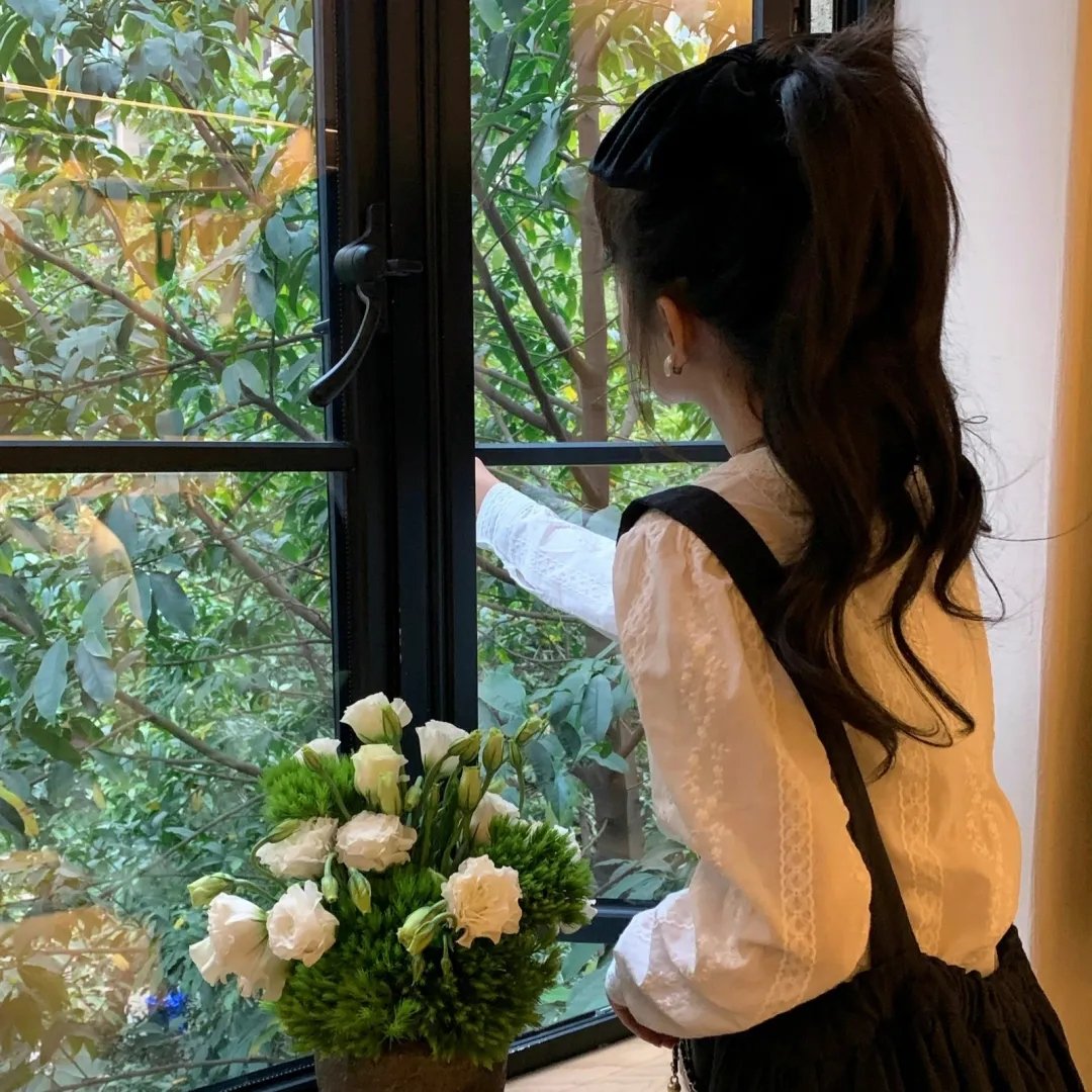 黑色蜂群